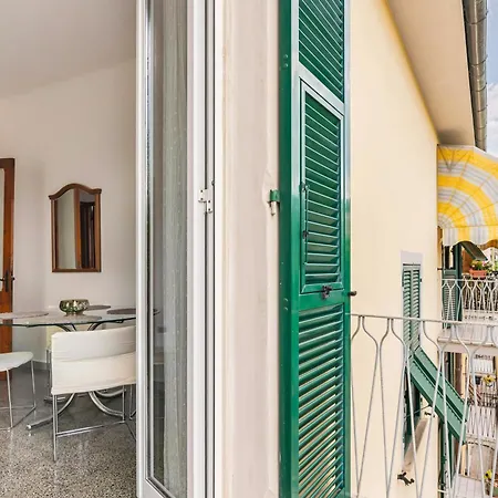 Guesthost - Into The Green! Da Passano Apartment