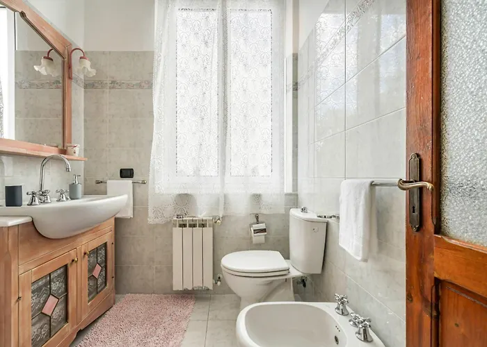 Guesthost - Into The Green! Da Passano Apartment